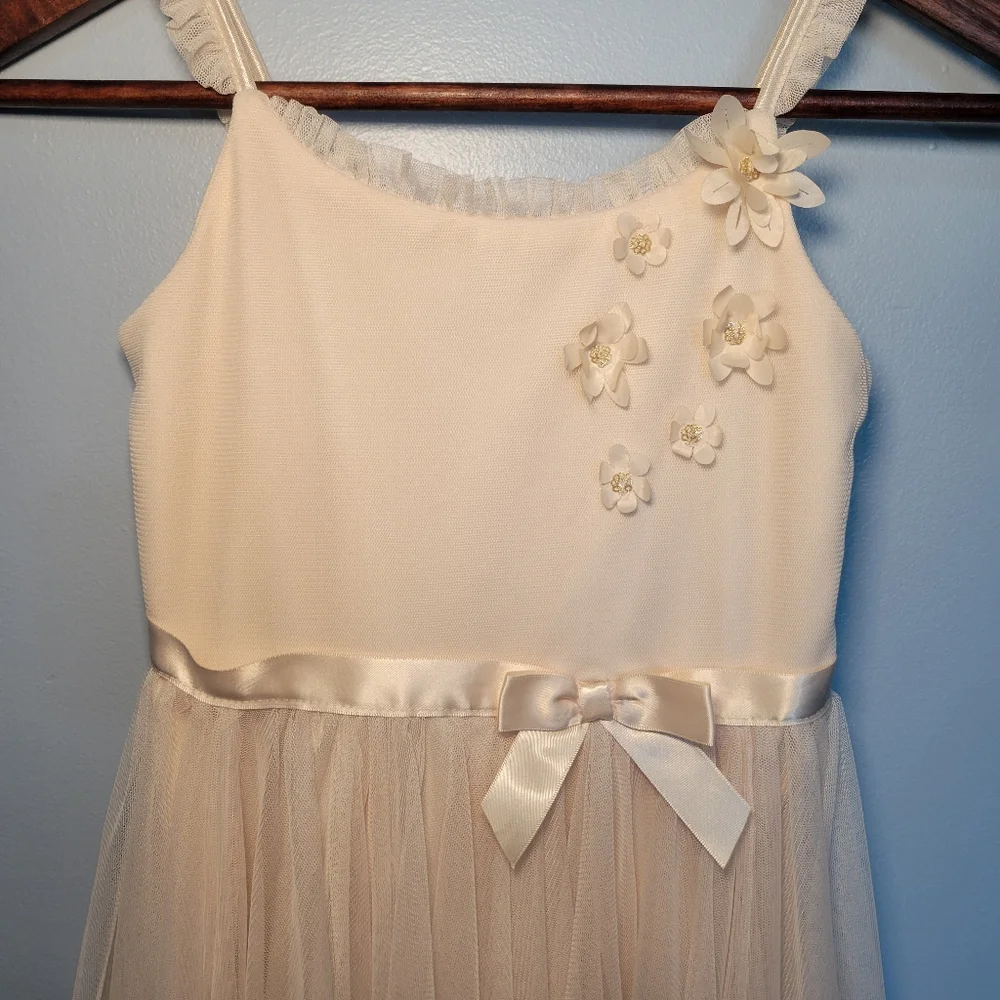 Zenzi Girls' Sleeveless‎ 3D Floral Mesh Hanky Hem Dress - Cream Size 6/6X
